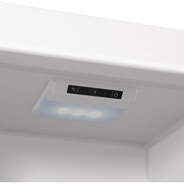 HLADILNIK IN ZAMRZOVALNIK GORENJE RKI517E41