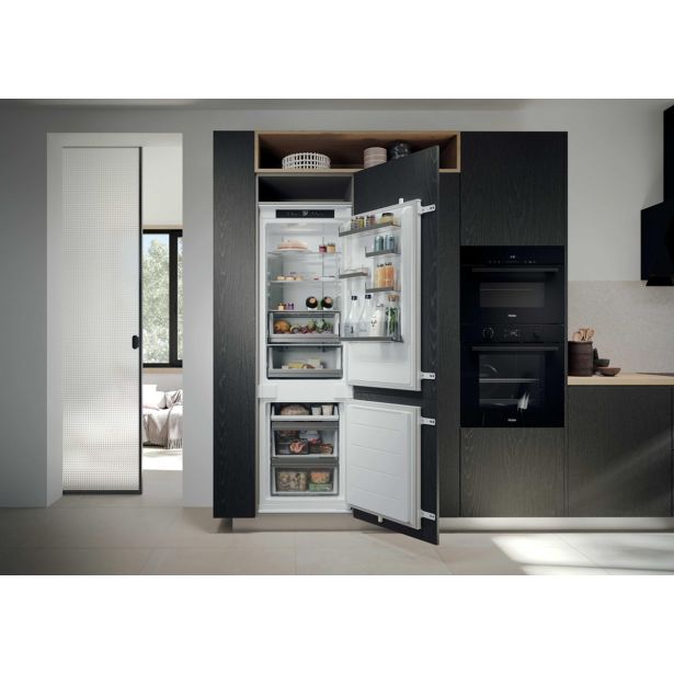 HLADILNIK IN ZAMRZOVALNIK HAIER EHBQW5518E