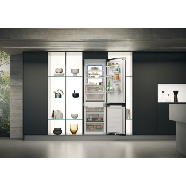 HLADILNIK IN ZAMRZOVALNIK HAIER HBW7518CF