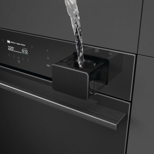 VGRADNA PARNA PEČICA HISENSE BAS614A8B