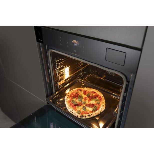 VGRADNA PARNA PEČICA HISENSE BAS614A8B